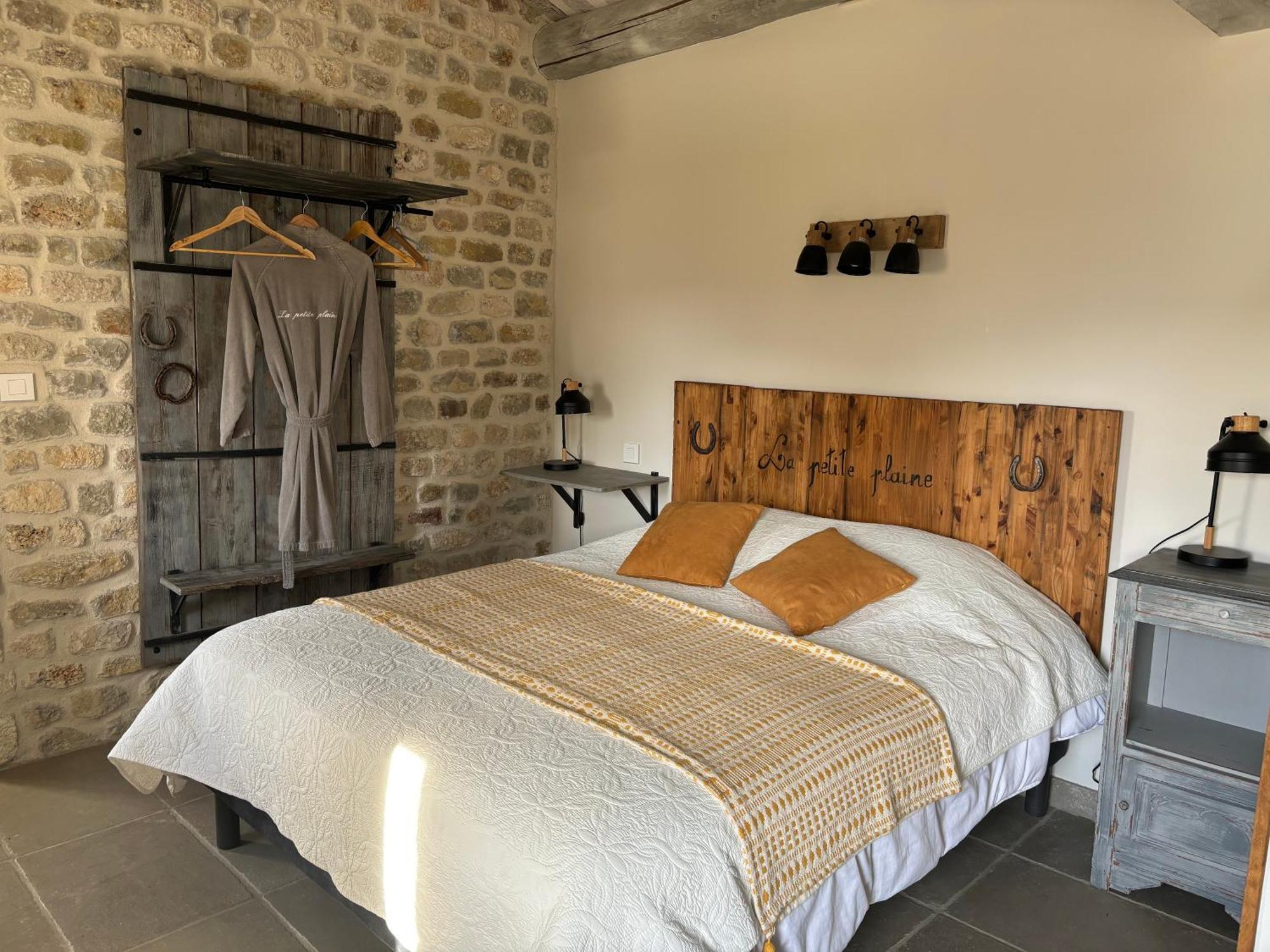 La Petite Plaine Hotel Clansayes Екстериор снимка